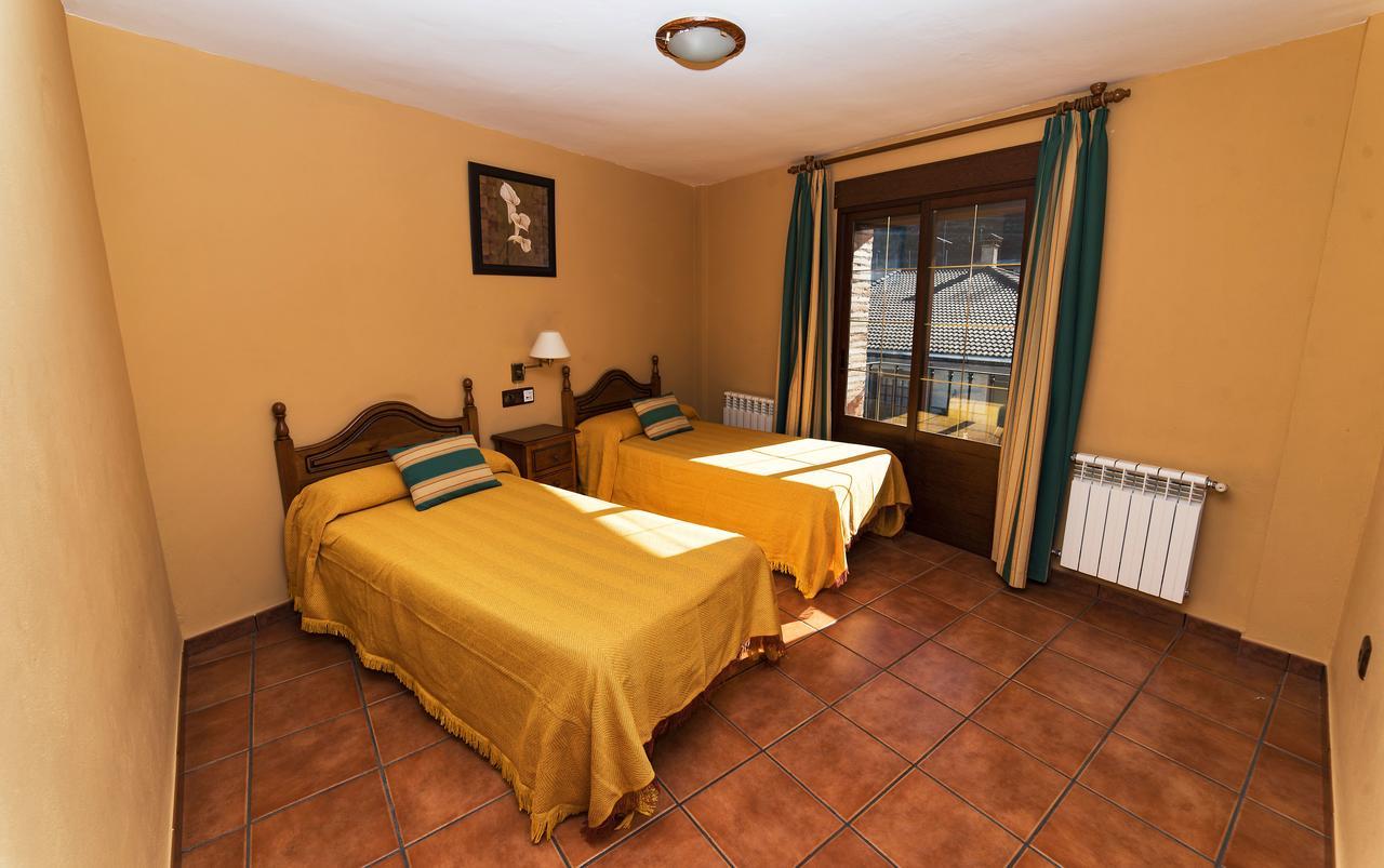 Apartamentos Raisa Hornos Εξωτερικό φωτογραφία